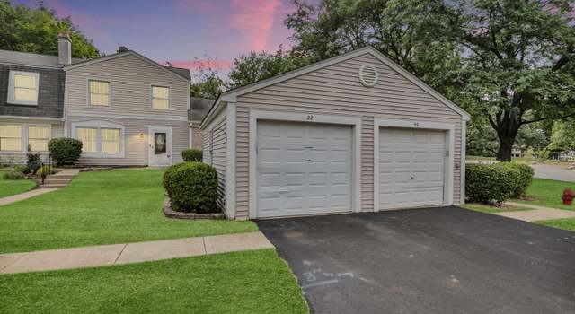Property at 22 Red Oak Trl, Cary, IL 60013, 3 beds, 1.5 baths