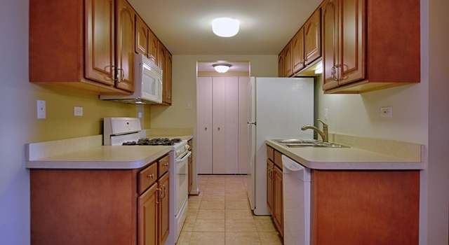 Photo of 500 Redondo Dr #510, Downers Grove, IL 60516