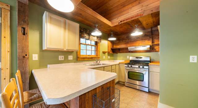 Photo of 516 State St, Batavia, IL 60510