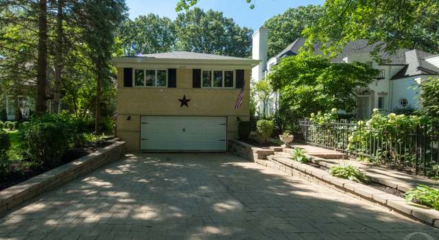 Photo of 6943 N Tonty Ave, Chicago, IL 60646