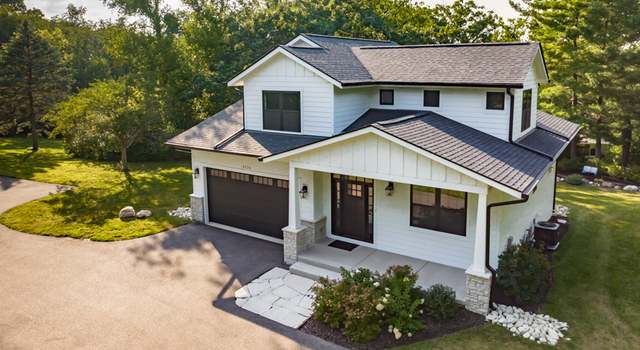 Photo of 3226 Chelmsford Dr, Spring Grove, IL 60081