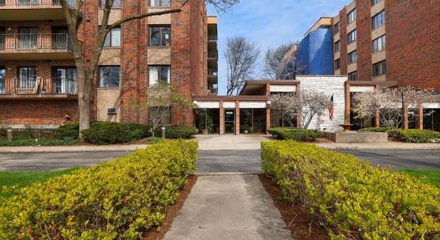 Photo of 9558 Gross Point Rd Unit 401A, Skokie, IL 60076