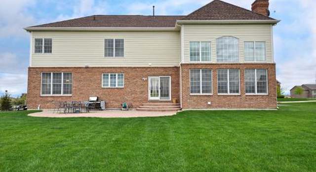 Photo of 19 Tournament Dr N, Hawthorn Woods, IL 60047