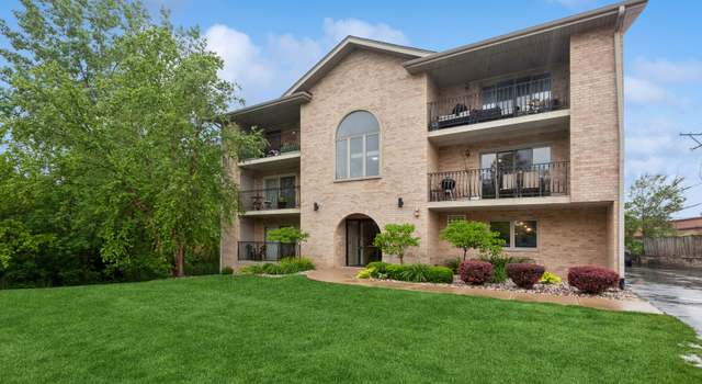 Photo of 4400 Pershing Ave Unit 3S, Downers Grove, IL 60515