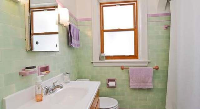 Photo of 6048 N Rockwell Ave #3, Chicago, IL 60659