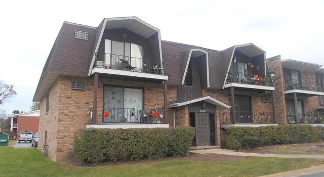 Photo of 1439 Carriage Ln, Westmont, IL 60559