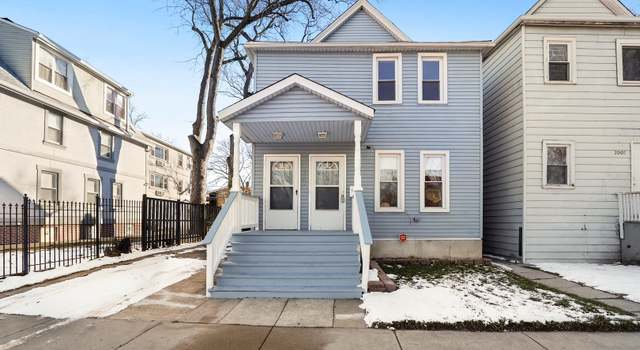 Photo of 2009 Jackson Ave, Evanston, IL 60201
