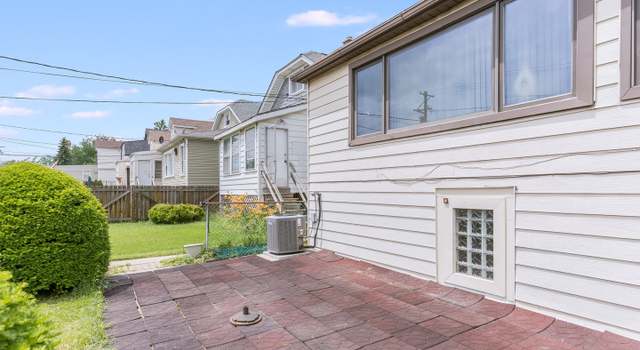 Photo of 4923 W School St, Chicago, IL 60641