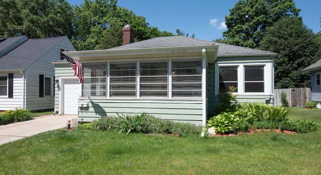 Photo of 929 N 12th St, Dekalb, IL 60115