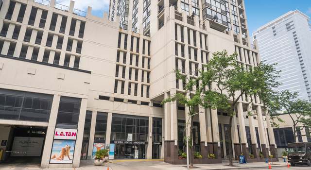 Photo of 1122 N Clark St #1410, Chicago, IL 60610