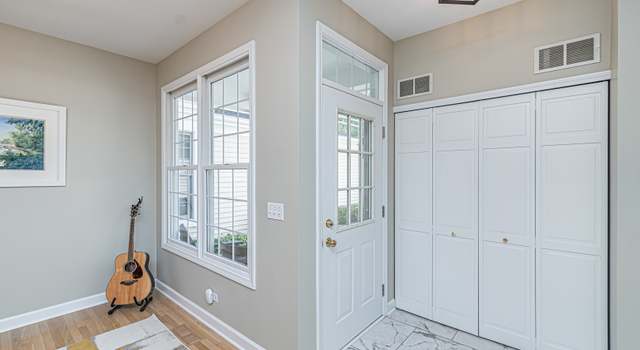 Photo of 1407 Whitespire Ct #1407, Naperville, IL 60565
