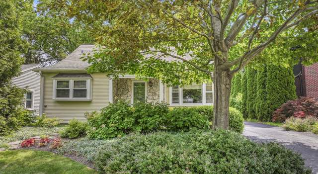 Photo of 1339 N Dunton Ave, Arlington Heights, IL 60004