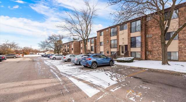 Photo of 196 Dunteman Dr #302, Glendale Heights, IL 60139