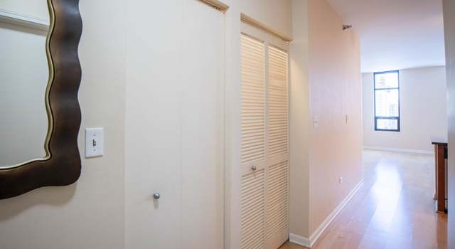 Photo of 1255 S State St #905, Chicago, IL 60605