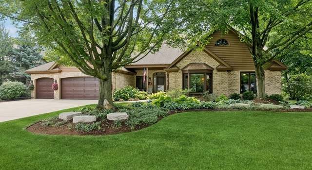 Photo of 401 Woodside Dr, Wood Dale, IL 60191