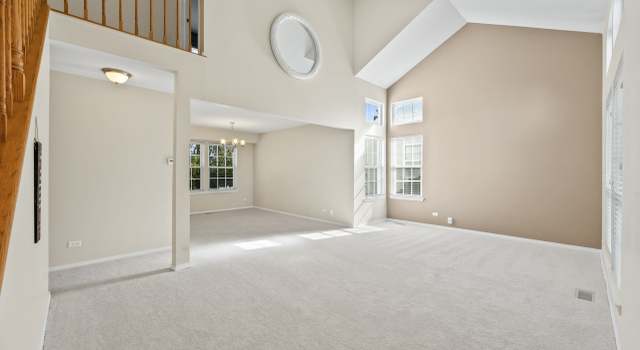 Photo of 625 Bushrun Ct, Lake Zurich, IL 60047