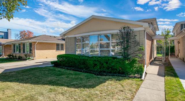 Photo of 4825 W Sherwin Ave, Lincolnwood, IL 60712