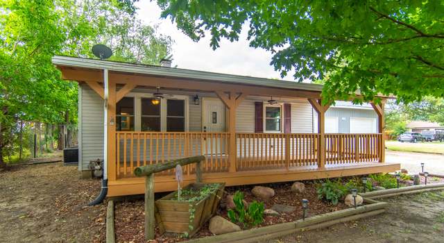 Photo of 378 E Union St, Seneca, IL 61360