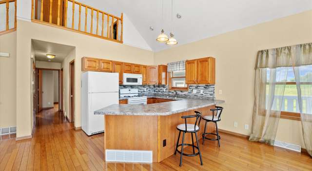 Photo of 6915 Johnson Rd, Hebron, IL 60034