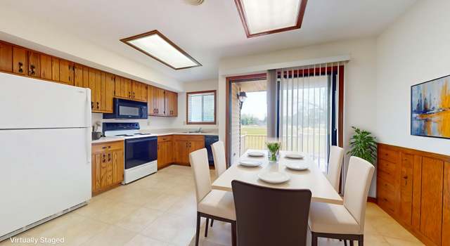 Photo of 1303 Christopher Cir #8, Urbana, IL 61802