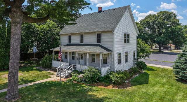 Photo of 305 S Wolfe St, Sandwich, IL 60548