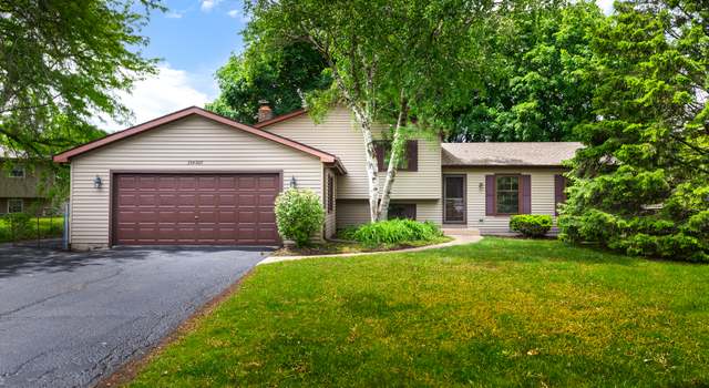 Photo of 30W265 Briar Ln, Naperville, IL 60563
