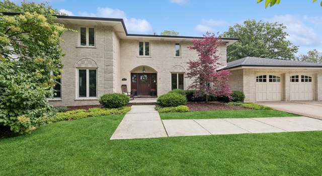 Property at 4837 Johnson Ave, Western Springs, IL 60558, 5 beds, 4.5 baths