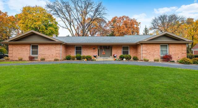 Photo of 1234 Oakwood Ln, Glenview, IL 60025