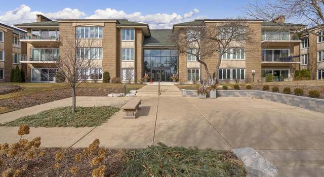 Photo of 1 Oak Brook Club Dr Unit A102, Oak Brook, IL 60523