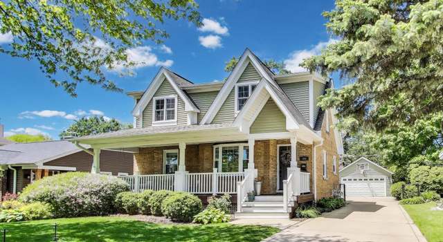 Property at 306 N Pine St, Mount Prospect, IL 60056, 4 beds, 3 baths