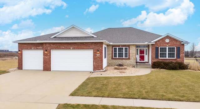 Photo of 2210 Holbrook Dr, Normal, IL 61761