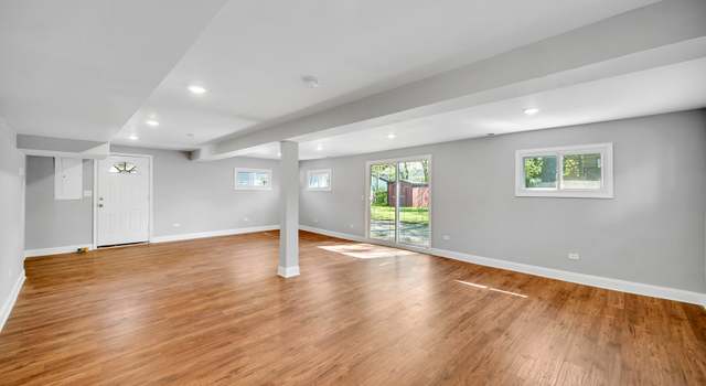 Photo of 7975 Latrobe Ave, Burbank, IL 60459