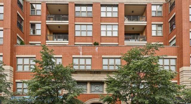 Photo of 3140 N Sheffield Ave #402, Chicago, IL 60657