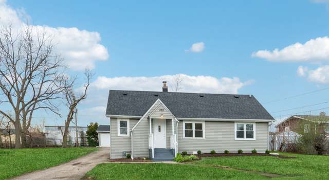 Photo of 520 W Pheasant Ct, Round Lake Beach, IL 60073