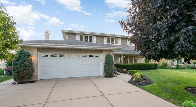 Photo of 1020 S Grace Dr, Mount Prospect, IL 60056