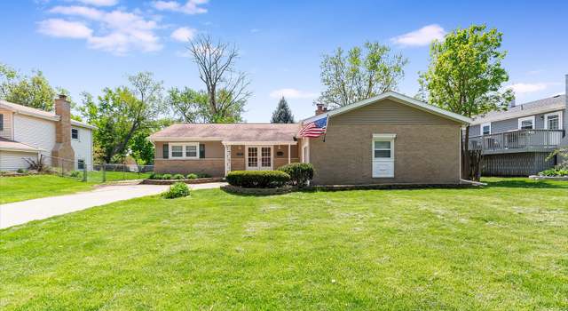 Photo of 1021 Willow Ln, Darien, IL 60561