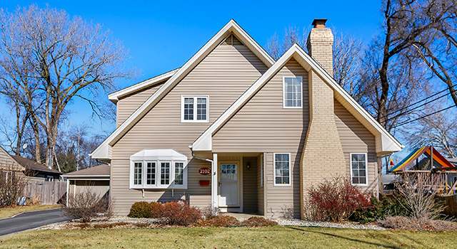 Photo of 2102 South St, Rolling Meadows, IL 60008