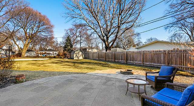 Photo of 2102 South St, Rolling Meadows, IL 60008
