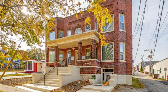 Photo of 216 S Jefferson St, Woodstock, IL 60098