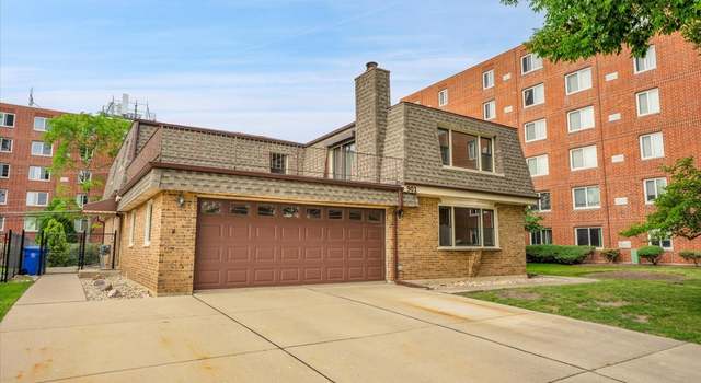 Photo of 901 E Ardyce Ln, Mount Prospect, IL 60056