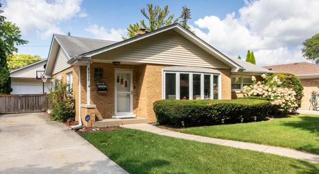 Photo of 8926 Mango Ave, Morton Grove, IL 60053