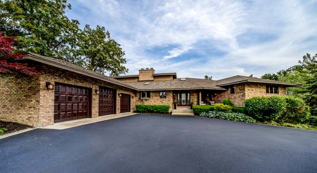 Photo of 7 Bell Oak Ln, Lemont, IL 60439