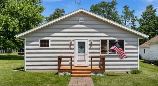 Photo of 101 W Olive St, Colfax, IL 61728