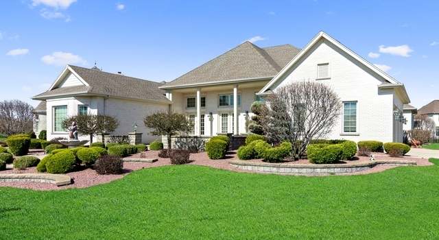 Photo of 2 Kennedy Ct, Bolingbrook, IL 60490