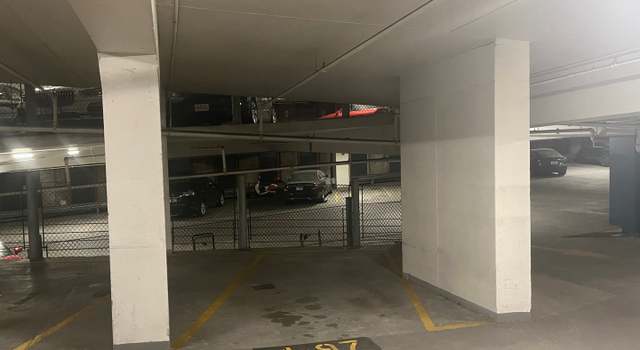 Photo of 130 N Garland Ct Unit 4-97, Chicago, IL 60602