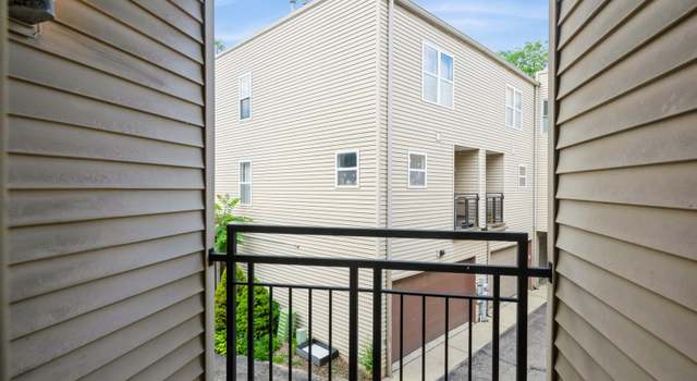 Photo of 7272 N Rogers Ave, Chicago, IL 60645