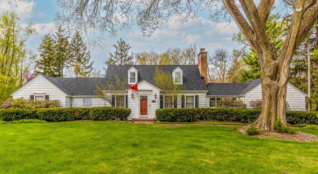 Photo of 470 Inverway Rd, Inverness, IL 60067
