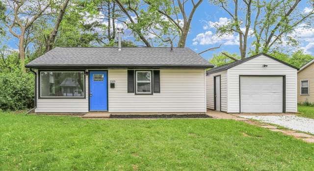 Photo of 1309 Hedge Rd, Champaign, IL 61821