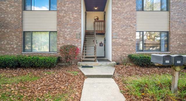 Photo of 251 S Harrison St, Geneva, IL 60134
