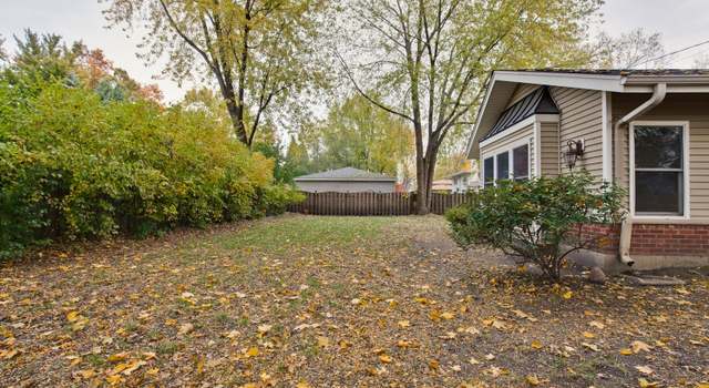 Photo of 1304 E Eastman St, Arlington Heights, IL 60004